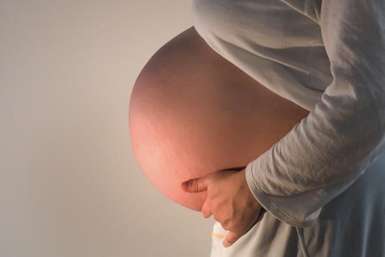 Растяжки на теле после беременности