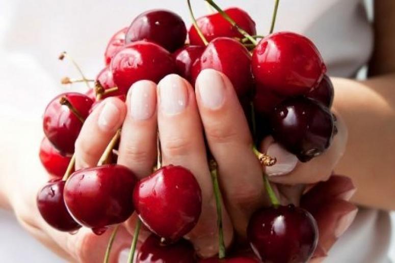 Летняя ягода: польза и вред для здоровья и фигуры
