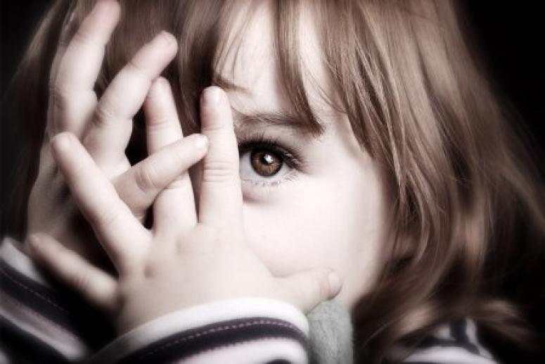 Ребёнок теряет зрение: эти тревожные симптомы должны знать все родители