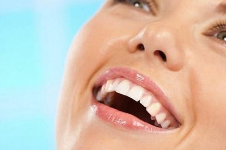 Зубную эмаль будут выращивать заново прямо во рту