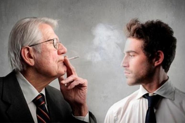 Курение и здоровье стариков связаны между собой